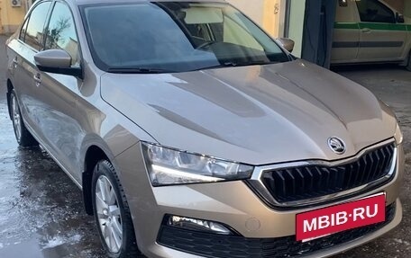 Skoda Rapid II, 2021 год, 1 800 000 рублей, 1 фотография
