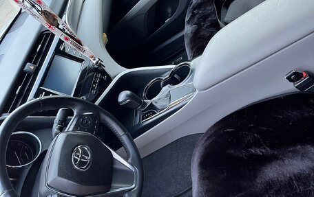 Toyota Camry, 2017 год, 2 255 000 рублей, 4 фотография