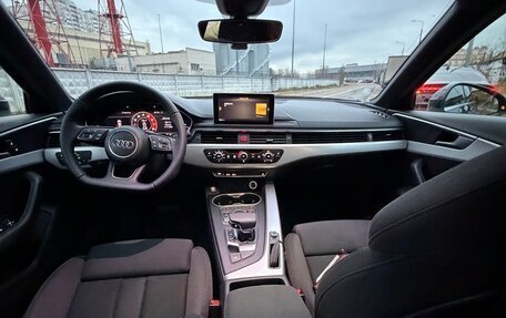 Audi A4, 2017 год, 2 150 000 рублей, 4 фотография