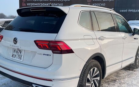 Volkswagen Tiguan II, 2021 год, 3 270 000 рублей, 10 фотография