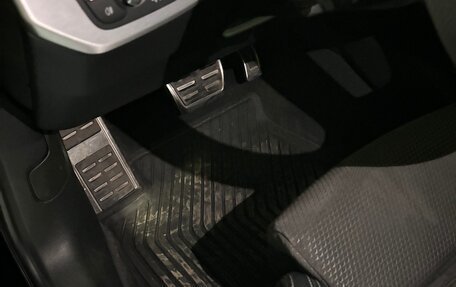 Audi A4, 2017 год, 3 990 000 рублей, 14 фотография