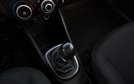 KIA Rio III рестайлинг, 2012 год, 789 700 рублей, 10 фотография