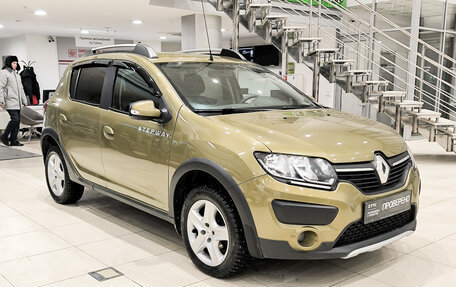 Renault Sandero II рестайлинг, 2016 год, 1 061 000 рублей, 3 фотография