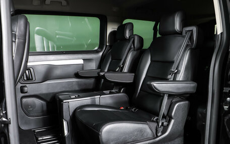 Peugeot Traveller I, 2020 год, 3 590 000 рублей, 15 фотография