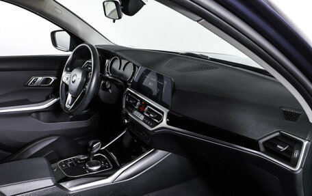 BMW 3 серия, 2019 год, 3 379 000 рублей, 11 фотография