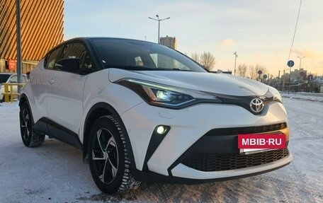 Toyota C-HR I рестайлинг, 2019 год, 2 590 000 рублей, 2 фотография