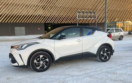 Toyota C-HR I рестайлинг, 2019 год, 2 590 000 рублей, 6 фотография