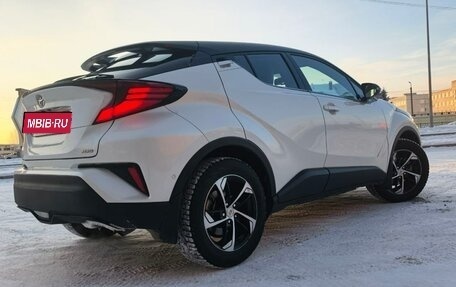 Toyota C-HR I рестайлинг, 2019 год, 2 590 000 рублей, 5 фотография