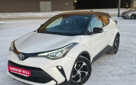 Toyota C-HR I рестайлинг, 2019 год, 2 590 000 рублей, 3 фотография