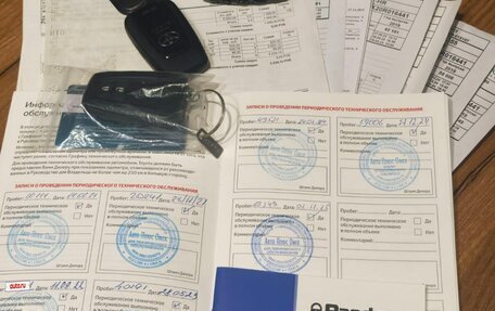 Toyota C-HR I рестайлинг, 2019 год, 2 590 000 рублей, 29 фотография