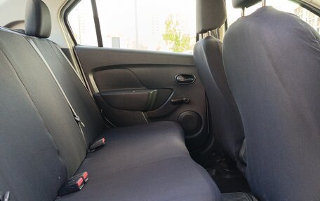 Renault Logan II, 2014 год, 650 000 рублей, 17 фотография