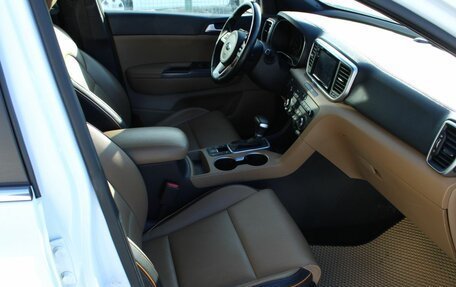 KIA Sportage IV рестайлинг, 2018 год, 2 430 000 рублей, 13 фотография