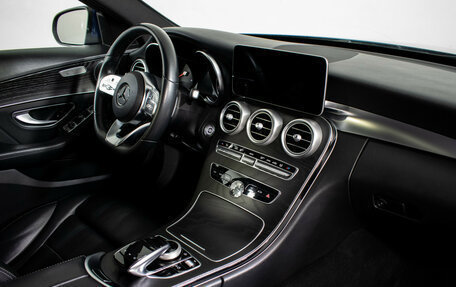 Mercedes-Benz C-Класс, 2018 год, 3 240 000 рублей, 10 фотография