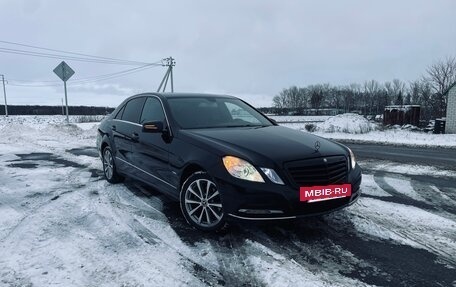 Mercedes-Benz E-Класс, 2010 год, 1 400 000 рублей, 3 фотография