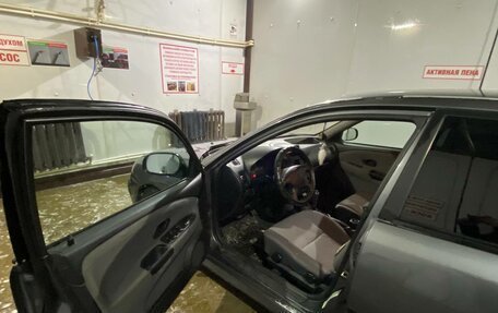 Mitsubishi Carisma I, 2003 год, 245 000 рублей, 6 фотография