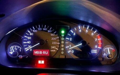 Mitsubishi Carisma I, 2003 год, 245 000 рублей, 15 фотография