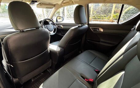 Lexus CT I рестайлинг, 2015 год, 1 800 000 рублей, 16 фотография