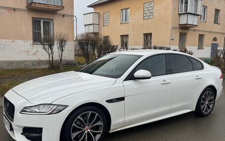 Jaguar XF II, 2017 год, 2 190 000 рублей, 3 фотография