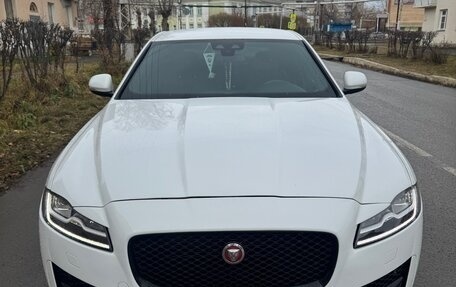 Jaguar XF II, 2017 год, 2 190 000 рублей, 4 фотография