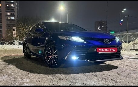 Toyota Camry, 2021 год, 3 720 000 рублей, 4 фотография