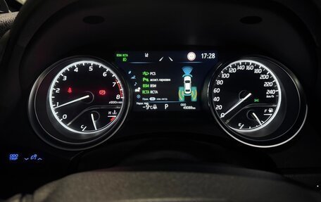 Toyota Camry, 2021 год, 3 720 000 рублей, 10 фотография