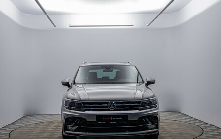 Volkswagen Tiguan II, 2019 год, 3 540 000 рублей, 2 фотография