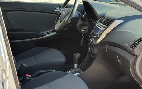 Hyundai Solaris II рестайлинг, 2013 год, 970 000 рублей, 7 фотография