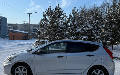 Hyundai Solaris II рестайлинг, 2013 год, 970 000 рублей, 3 фотография