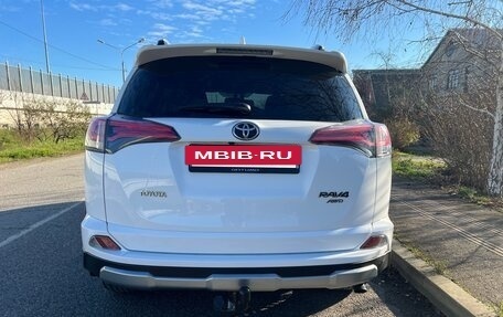 Toyota RAV4, 2018 год, 2 875 000 рублей, 7 фотография