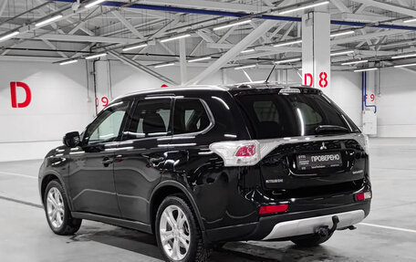 Mitsubishi Outlander III рестайлинг 3, 2014 год, 1 523 000 рублей, 7 фотография