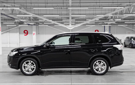 Mitsubishi Outlander III рестайлинг 3, 2014 год, 1 523 000 рублей, 8 фотография