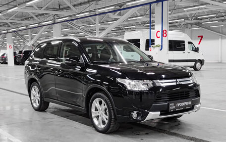 Mitsubishi Outlander III рестайлинг 3, 2014 год, 1 523 000 рублей, 3 фотография