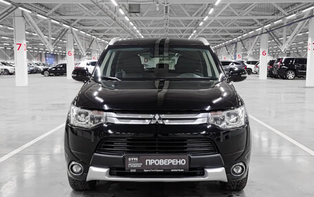 Mitsubishi Outlander III рестайлинг 3, 2014 год, 1 523 000 рублей, 2 фотография