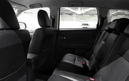 Mitsubishi Outlander III рестайлинг 3, 2014 год, 1 523 000 рублей, 12 фотография