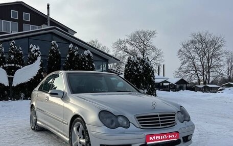Mercedes-Benz C-Класс, 2005 год, 630 000 рублей, 1 фотография
