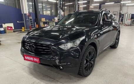 Infiniti QX70, 2014 год, 2 100 000 рублей, 1 фотография