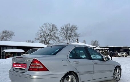 Mercedes-Benz C-Класс, 2005 год, 630 000 рублей, 7 фотография