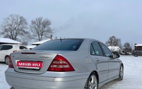 Mercedes-Benz C-Класс, 2005 год, 630 000 рублей, 6 фотография
