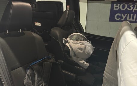 Toyota Noah III, 2018 год, 2 100 000 рублей, 8 фотография