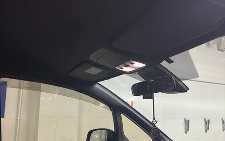 Toyota Noah III, 2018 год, 2 100 000 рублей, 7 фотография