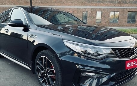 KIA Optima IV, 2018 год, 2 070 000 рублей, 9 фотография