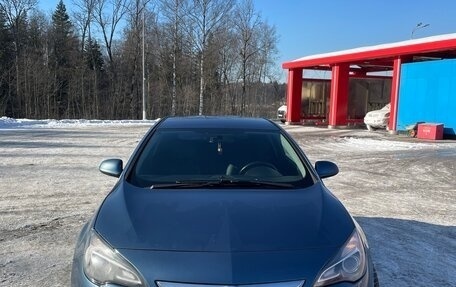 Opel Astra J, 2013 год, 850 000 рублей, 2 фотография