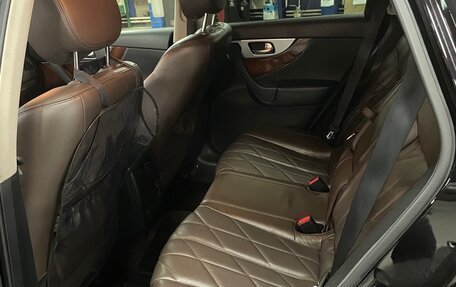 Infiniti QX70, 2014 год, 2 100 000 рублей, 9 фотография