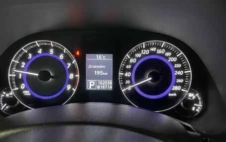 Infiniti QX70, 2014 год, 2 100 000 рублей, 14 фотография