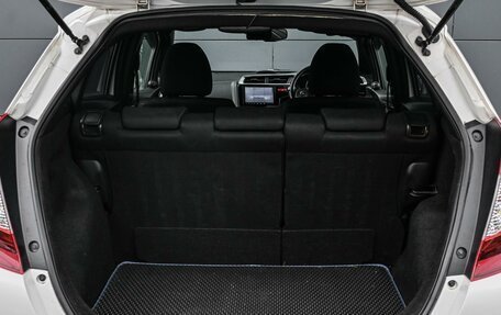 Honda Fit III, 2013 год, 1 074 000 рублей, 22 фотография