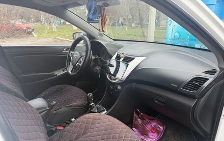 Hyundai Solaris II рестайлинг, 2014 год, 630 000 рублей, 6 фотография