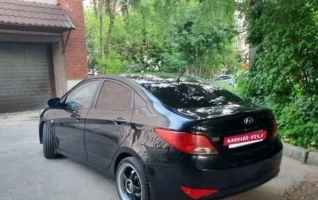 Hyundai Solaris II рестайлинг, 2014 год, 720 000 рублей, 4 фотография