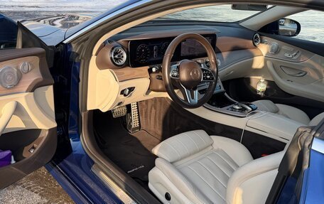 Mercedes-Benz E-Класс, 2019 год, 4 700 000 рублей, 8 фотография