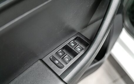 Volkswagen Polo VI (EU Market), 2021 год, 1 370 000 рублей, 8 фотография