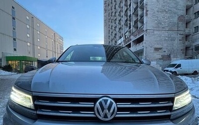 Volkswagen Tiguan II, 2018 год, 2 990 000 рублей, 1 фотография